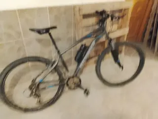 Bicicleta ST 50 hay que cambiar la rueda de detras