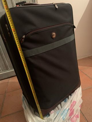 Valigia verde bottiglia e marrone