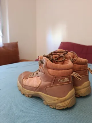 Botas de montaña para niñas