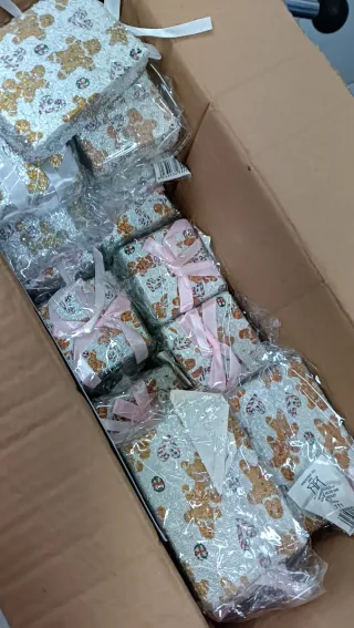 Decorazioni regalo albero oro e bianco