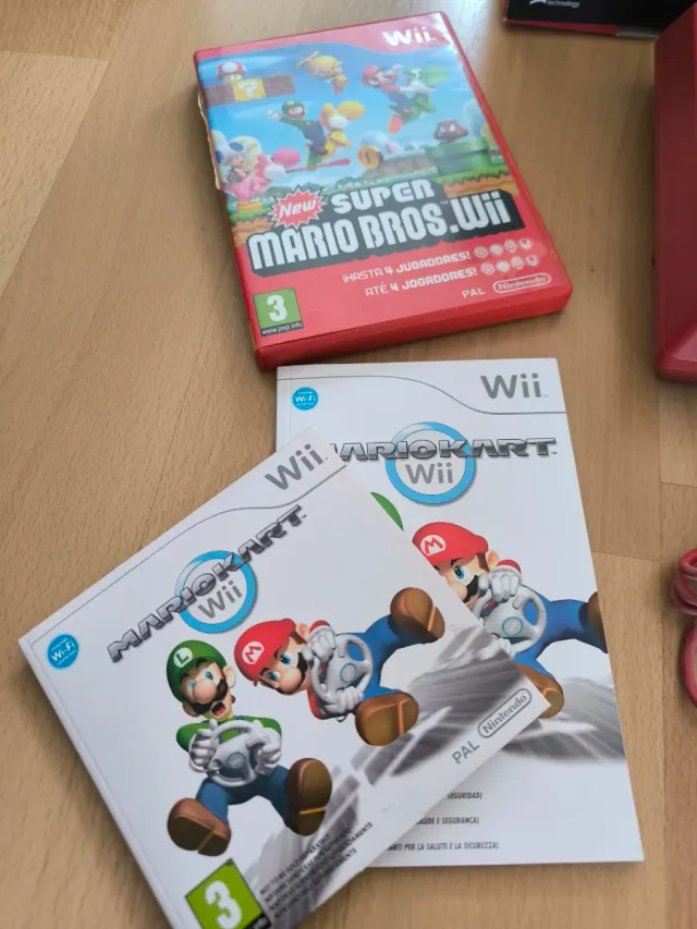Nintendo Wii Mini Roja + Juegos