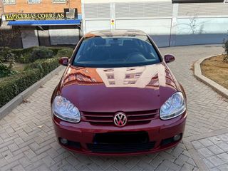 Volkswagen Golf 2005. tel 666217952