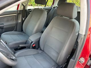 Volkswagen Golf 2005. tel 666217952