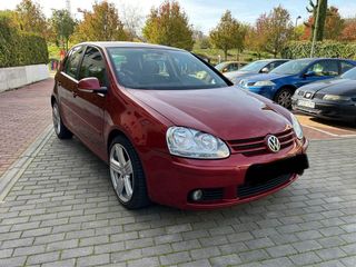 Volkswagen Golf 2005. tel 666217952