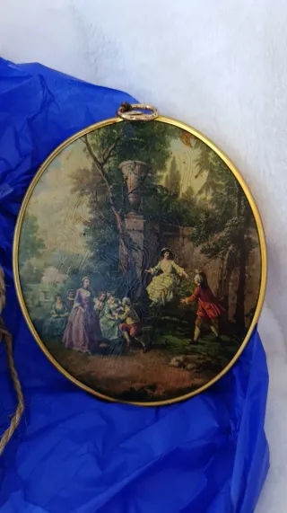 Conjunto de porcelana con cuadro decorativo