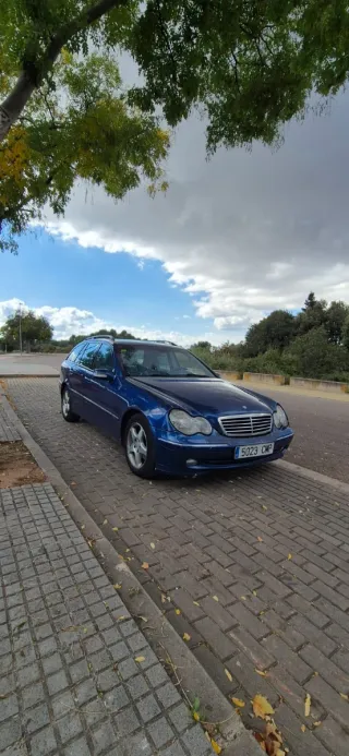 Mercedes-Benz c 220 2004