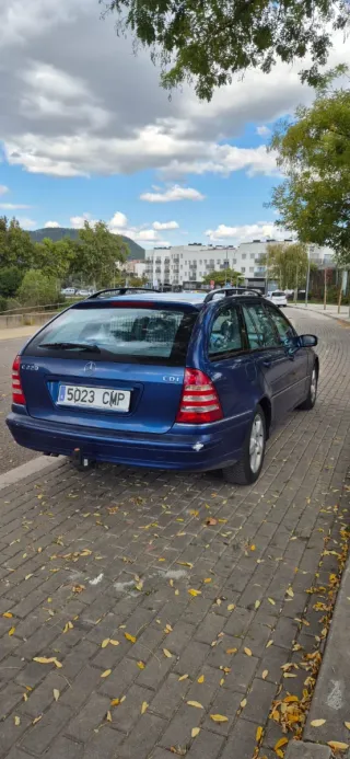 Mercedes-Benz c 220 2004