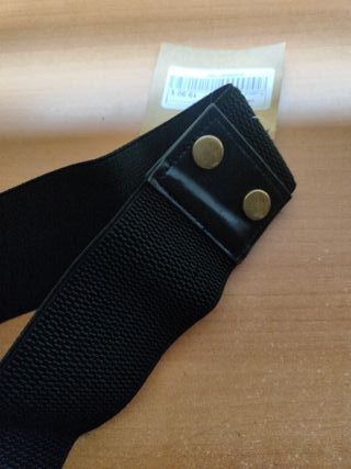 Cinturón elástico, pedrería dorado y plateado