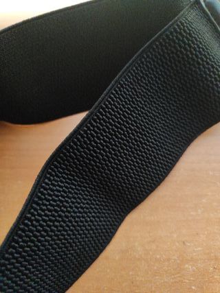 Cinturón elástico, pedrería dorado y plateado