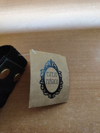 Cinturón elástico, pedrería dorado y plateado