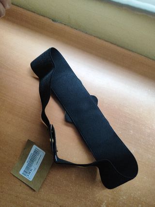 Cinturón elástico, pedrería dorado y plateado