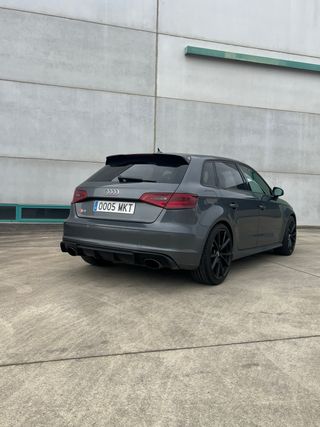Audi S3 (frenada y escape RS3)