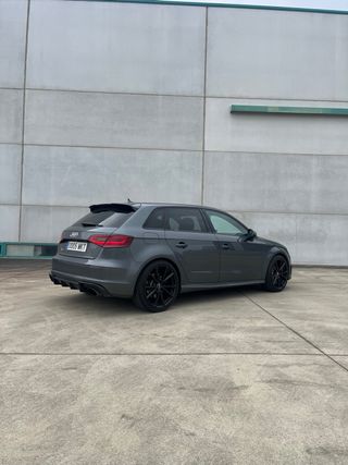 Audi S3 (frenada y escape RS3)