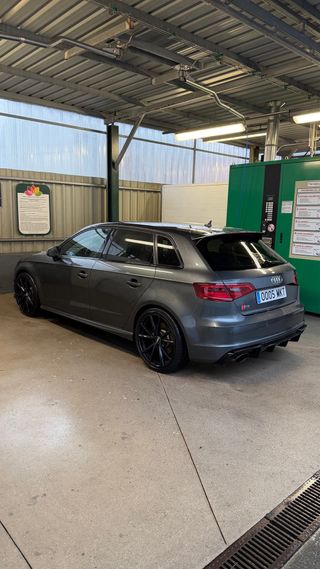 Audi S3 (frenada y escape RS3)