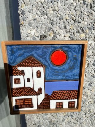 Cuadro de cerámica pueblo sol rojo