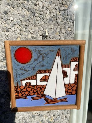 Cuadro de cerámica pueblo sol rojo