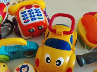 Lote Juguetes Moto, Teléfonos, Cochecito