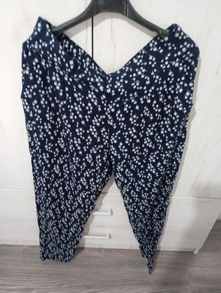 Pantalón estampado floral talla 40