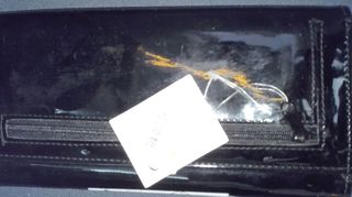 Cartera POKER GIRL Negra con detalles Rosas