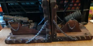 Supporti libri vintage cannoni