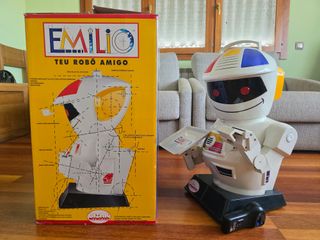 Robot Emilio de Bizak en caja original