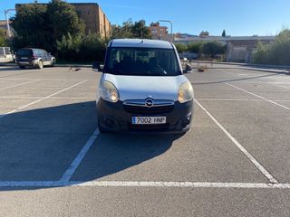 Opel Combo 2013 se vende por juvilacion