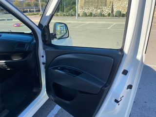 Opel Combo 2013 se vende por juvilacion