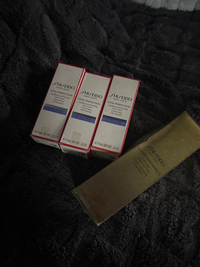 Lote Shiseido Vital Perfection y Future Solution L