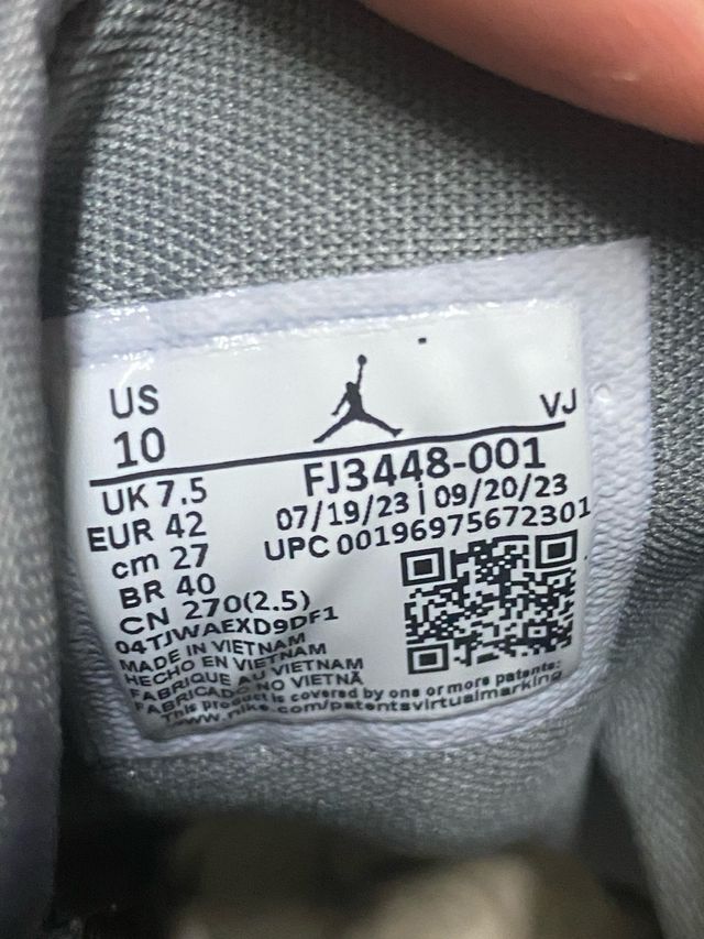 Jordan 1 Mid Distressed Smoke Grey