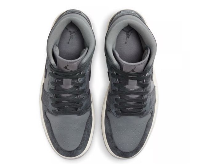 Jordan 1 Mid Distressed Smoke Grey