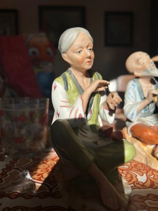 Figuras decorativas asiáticas antiguas