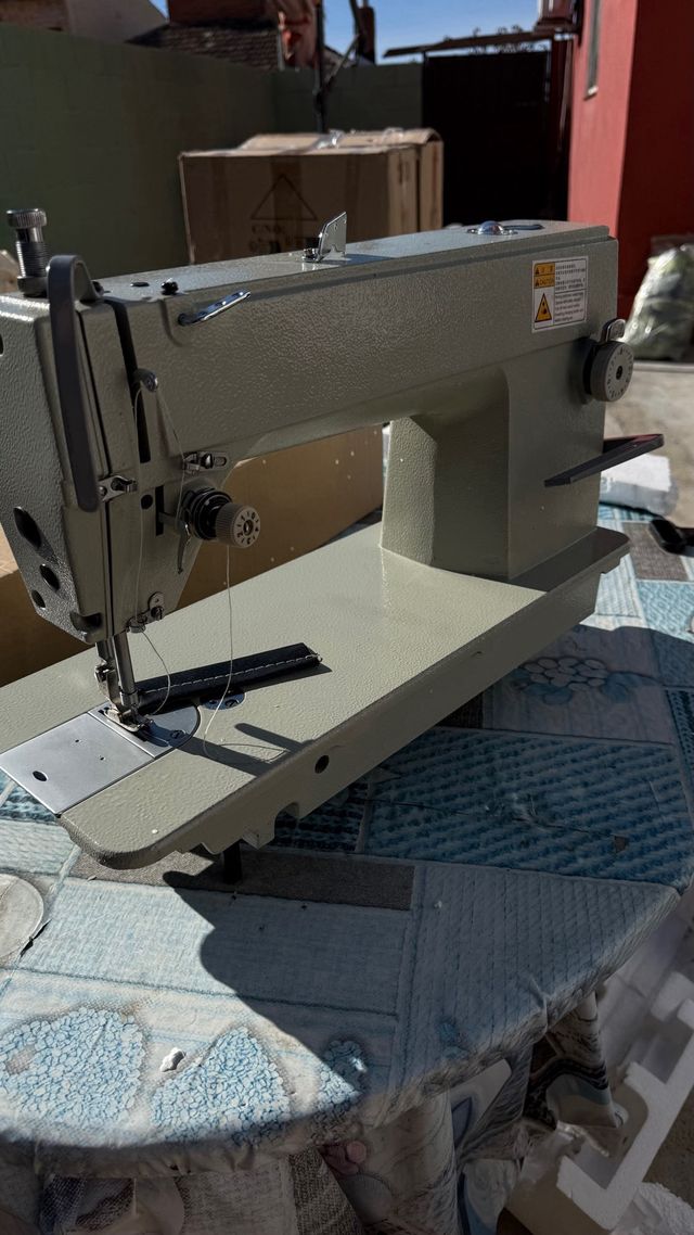 Máquina de coser industrial SM 6-9