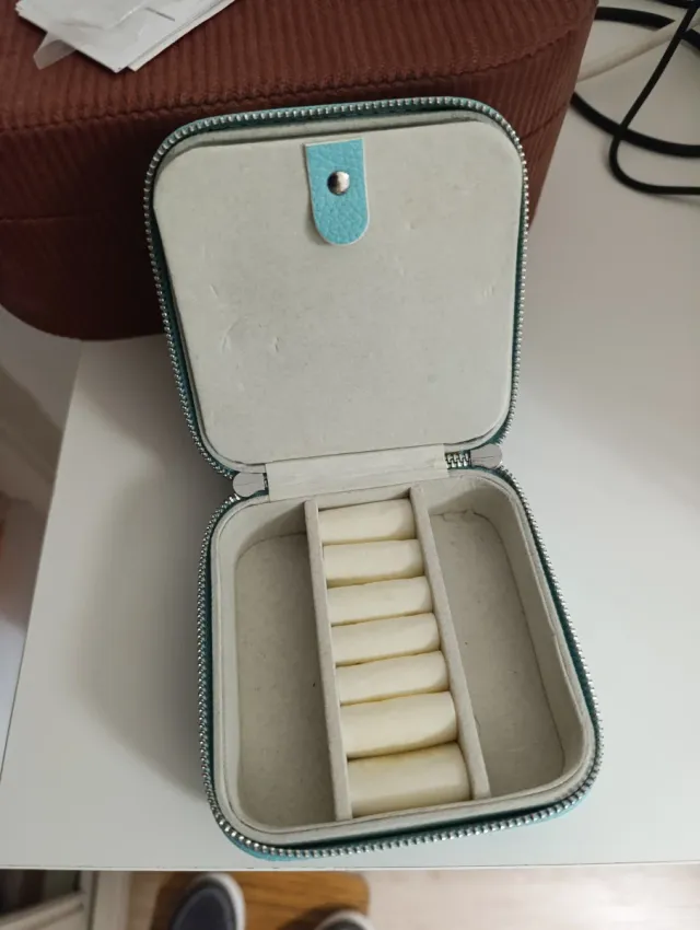 Joyero pequeño de viaje azul y beige