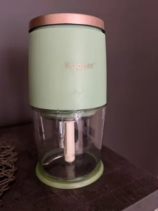 Mini tritatutto Kooper Easy Chopper.