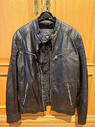Cazadora Chaqueta moto tipo cuero polipiel negra