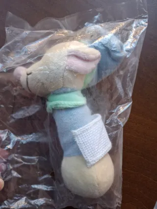 Peluches y babero para bordar y personalizar