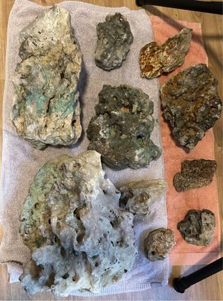 Piedras decorativas para acuario