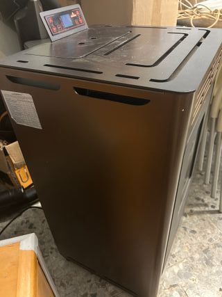 Stufa a pellet in buone condizioni