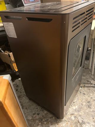 Stufa a pellet in buone condizioni