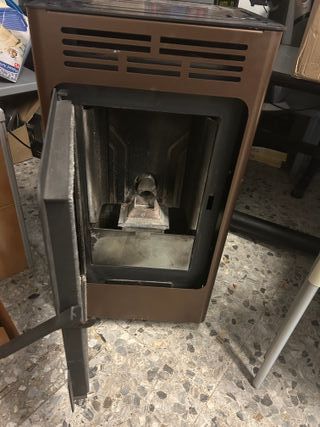 Stufa a pellet in buone condizioni