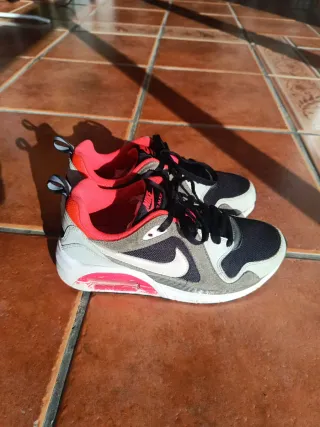 Zapatillas Nike Air Max Mujer/Niña Talla 38