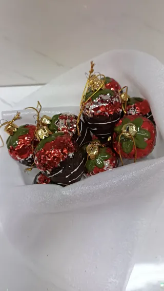 Pallina albero fragola cioccolato