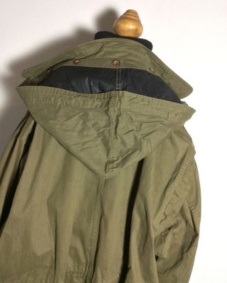 Parka Pull & Bear verde caqui vintage Talla XL