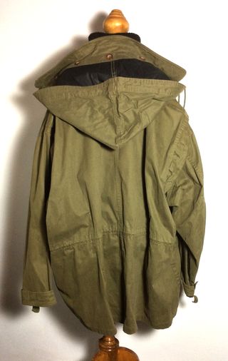 Parka Pull & Bear verde caqui vintage Talla XL