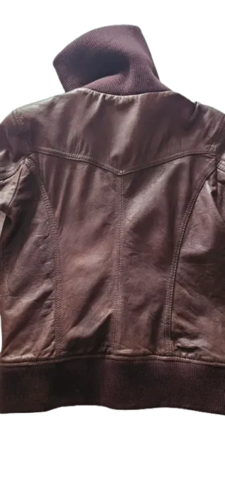 Cazadora de piel marrón chocolate