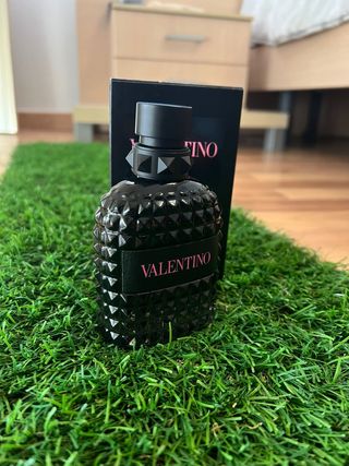 Valentino Uomo Born in Roma Colonia Negra