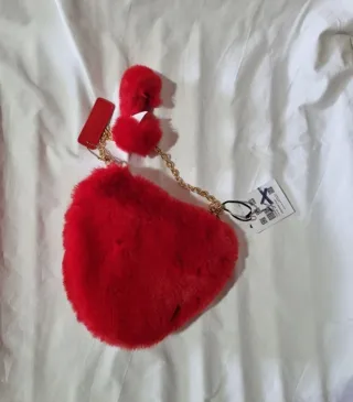 Borsa a cuore in pelo NO SECRETS rossa