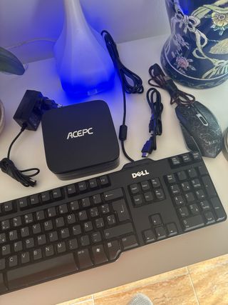 Mini PC ACEPC AK1 Negro con accesorios