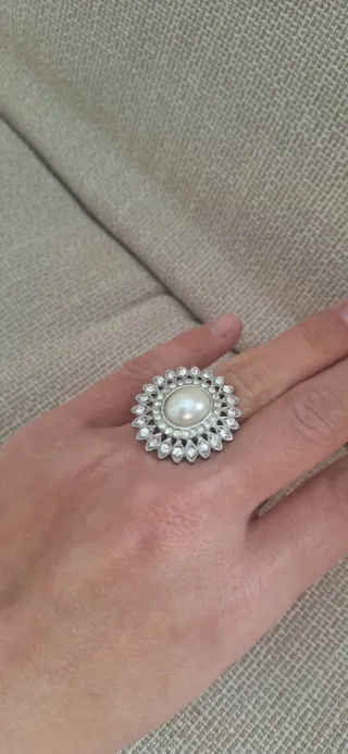 Anello con perla