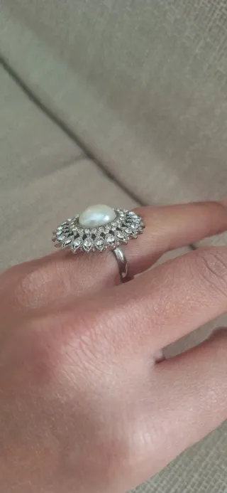 Anello con perla